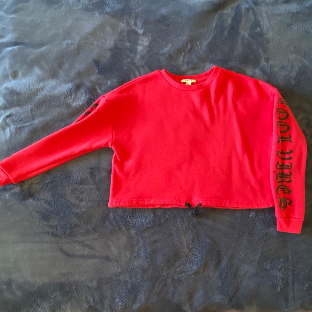 Sweat Shirt